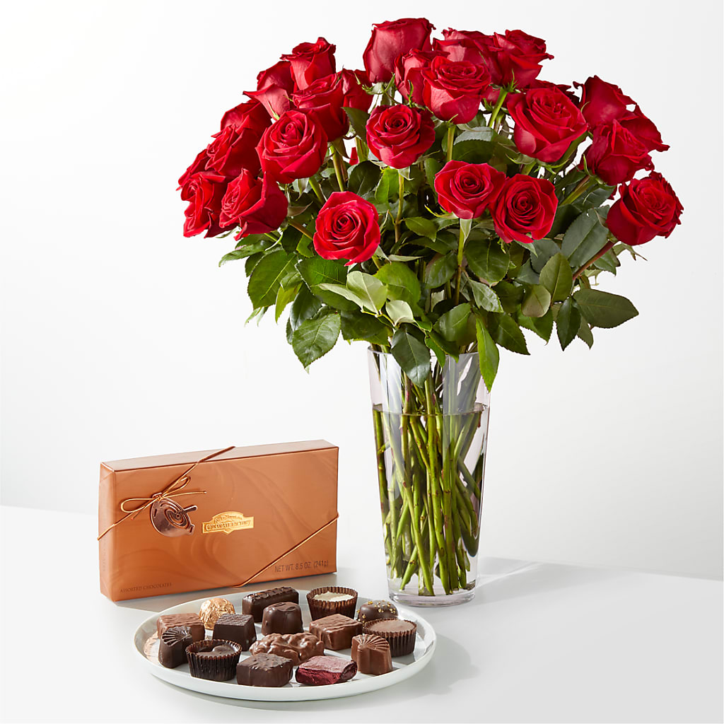 Romantic Long Stem Red Rose Bouquet Bundles – Hurst Florist, Callahan FL