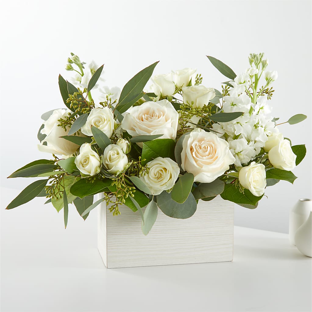 Fresh Linen Box Bouquet – Hurst Florist, Callahan FL