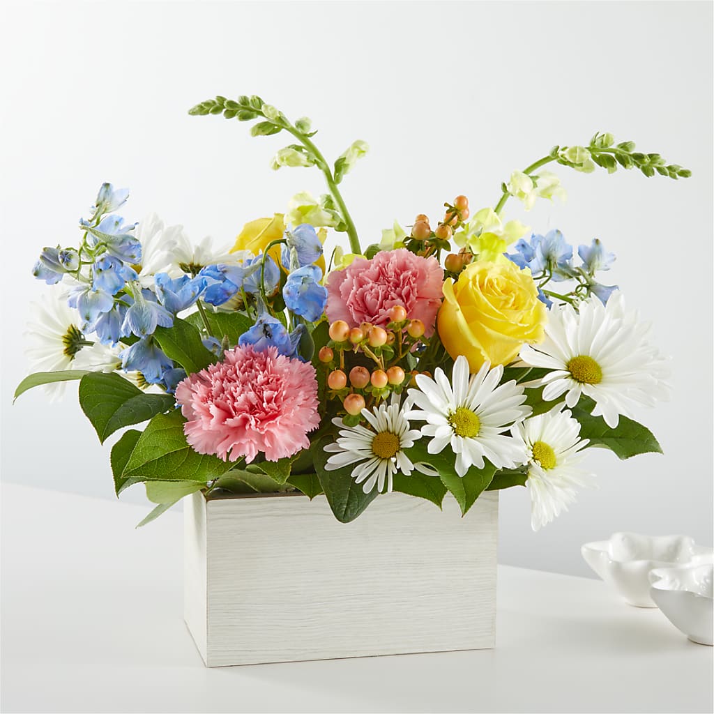 Sun Salutation Box Bouquet – Hurst Florist, Callahan FL