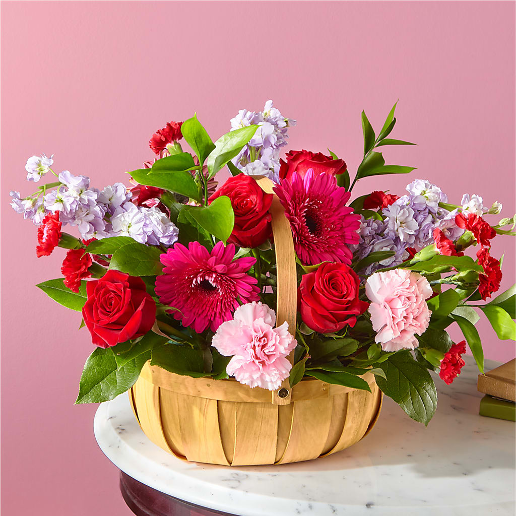 Pink Picnic Basket – Hurst Florist, Callahan FL