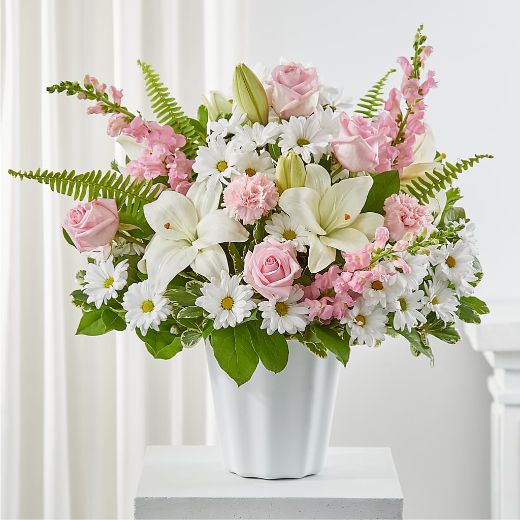 Soft Touch Tabletop Basket – Hurst Florist, Callahan FL