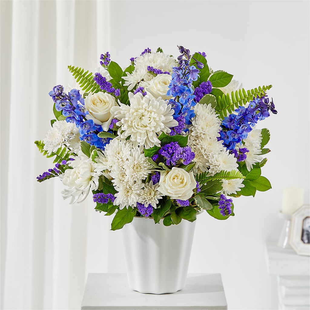 Hold Dear Tabletop Basket – Hurst Florist, Callahan FL
