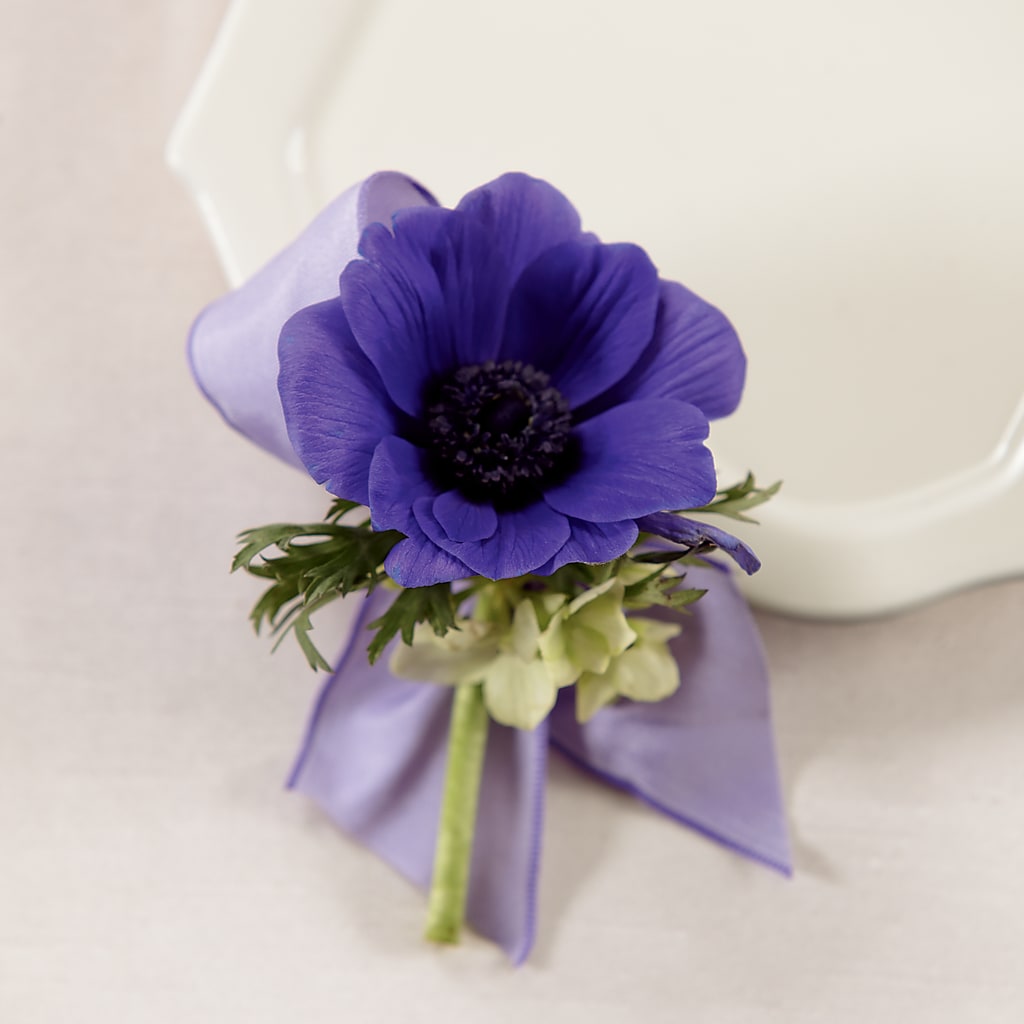 Purple Passion Boutonniere – Hurst Florist, Callahan FL