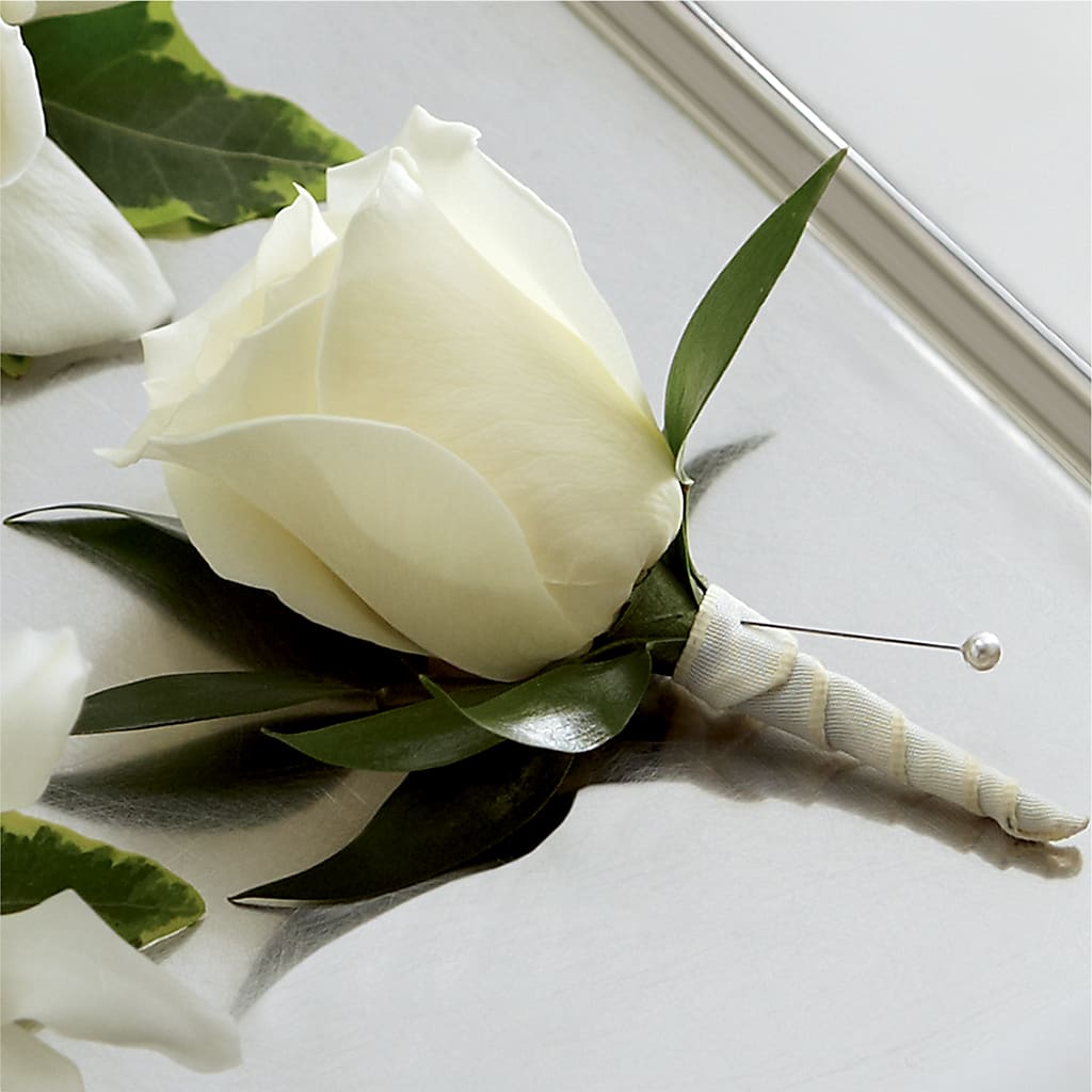 White Rose Boutonniere – Hurst Florist, Callahan FL