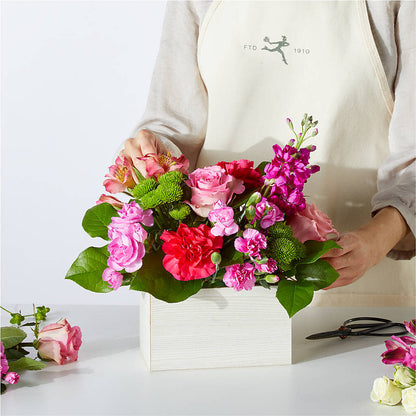 Sweetberry Box – A Florist Original –  Hurst Florist, Callahan FL