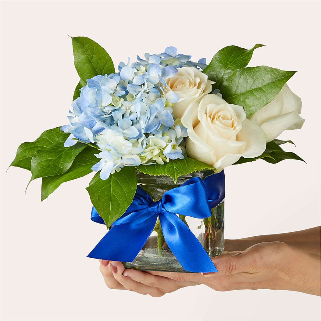 Sky Blue Delight Bouquet –  Hurst Florist, Callahan FL