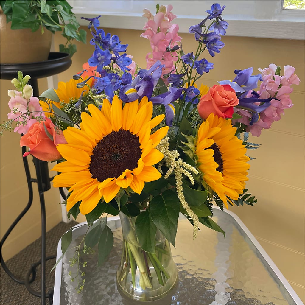 Rays of Life Bouquet –  Hurst Florist, Callahan FL