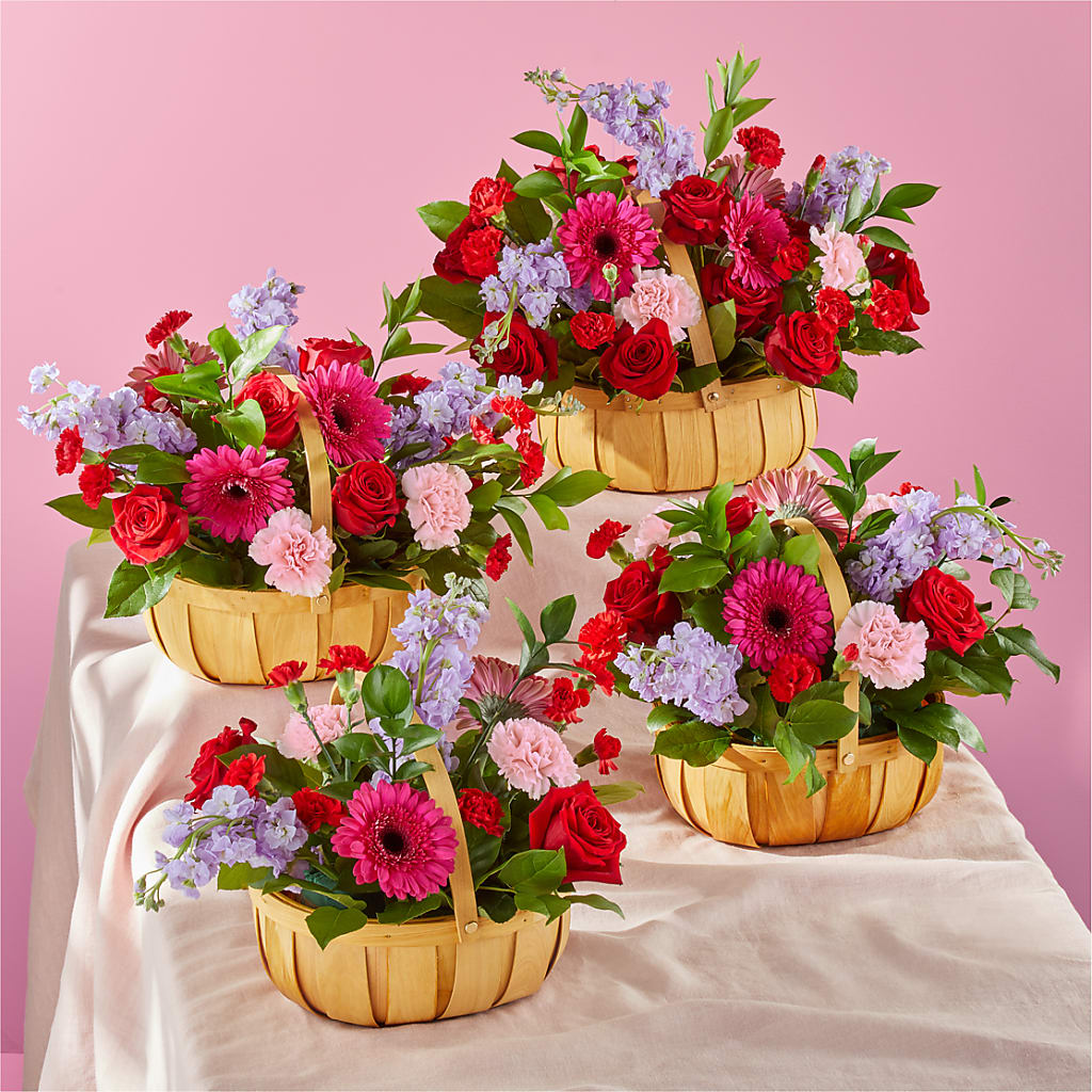 Pink Picnic Basket –  Hurst Florist, Callahan FL