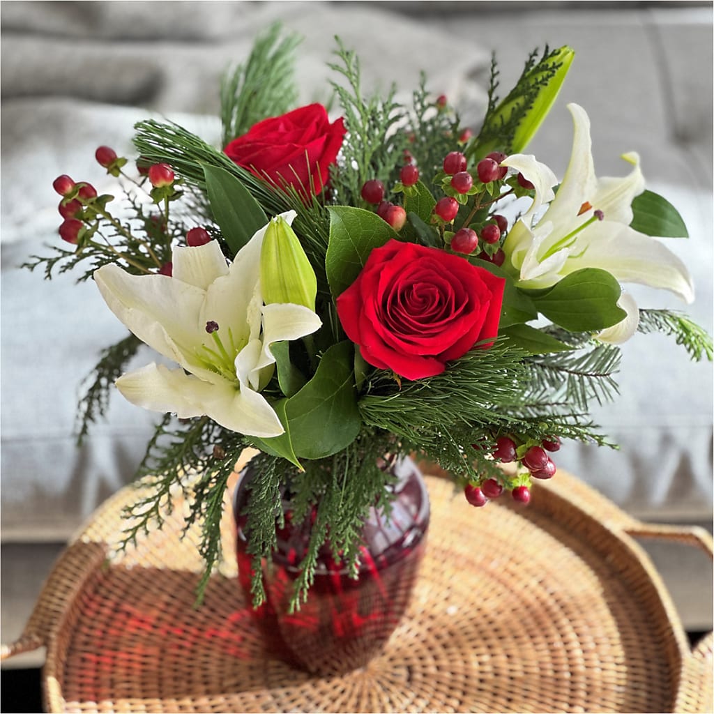 Evergreen Delight Bouquet –  Hurst Florist, Callahan FL