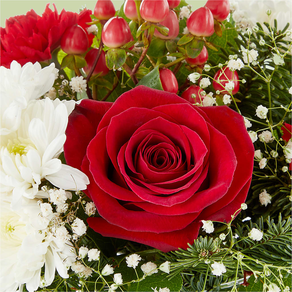 Chance of Flurries Bouquet –  Hurst Florist, Callahan FL