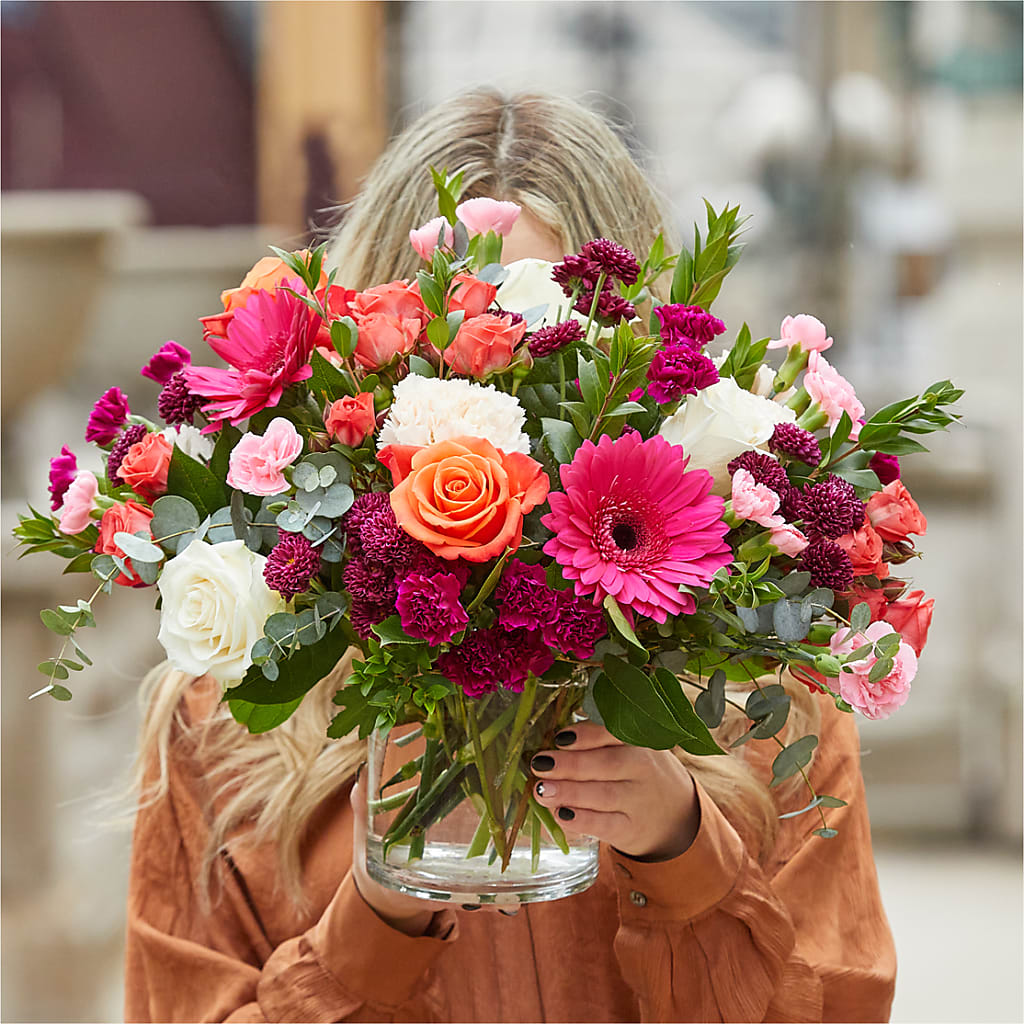 Smell the Roses Bouquet –  Hurst Florist, Callahan FL