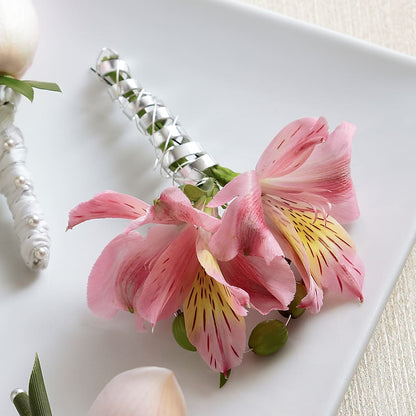 Pink Peruvian Lily Boutonniere –  Hurst Florist, Callahan FL