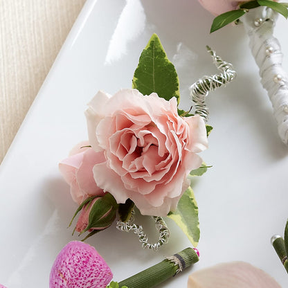 Pink Spray Rose Boutonniere –  Hurst Florist, Callahan FL