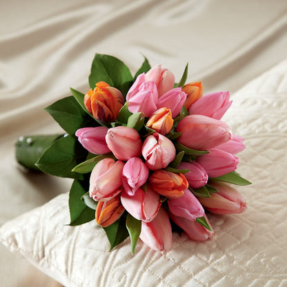 Embraceable Bouquet –  Hurst Florist, Callahan FL