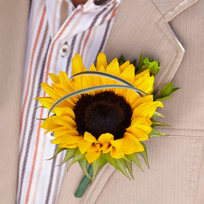 Free Spirit Boutonniere –  Hurst Florist, Callahan FL